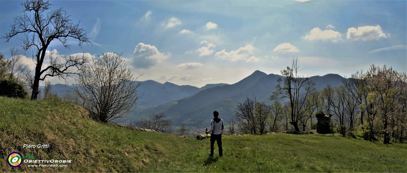 73 Dal roccolo di Cassarielli conce e monti di Zogno.jpg